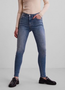 Mengual Concept Store