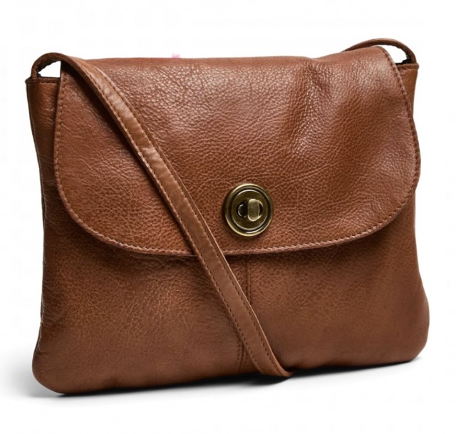 TOTALLY leather bag cuero