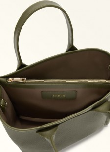 Mengual Concept Store