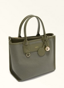 Mengual Concept Store