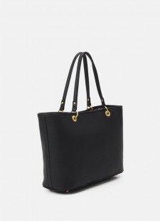 Mengual Concept Store