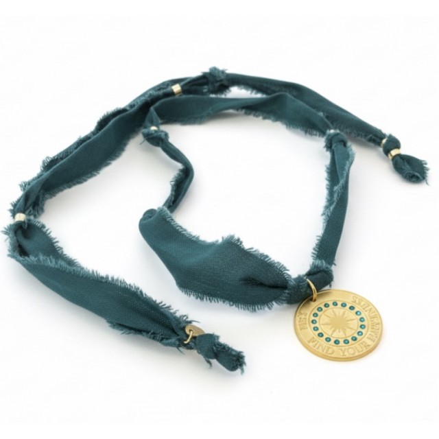 MEDALLION BRÚJULA CINTA verde