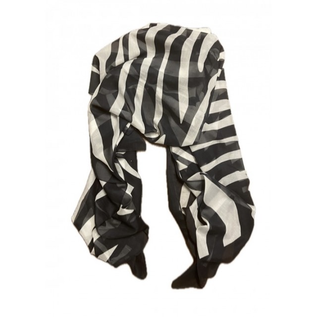 Pañuelo animal print negro y blanco