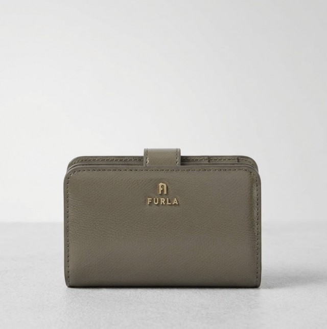 Furla Camelia Cartera Compacta M charol