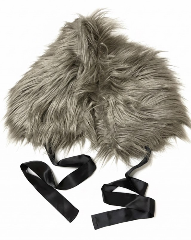 Maxi cuello pelo gris