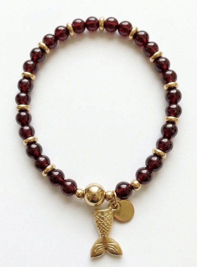 Pulsera bolitas burdeos PEZ