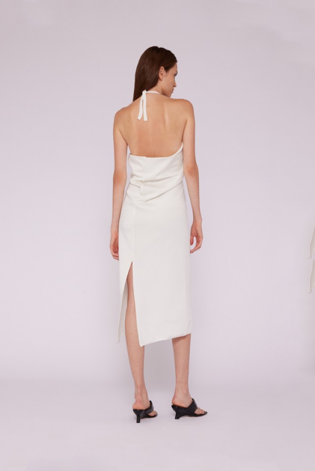 Vestido cuello volante