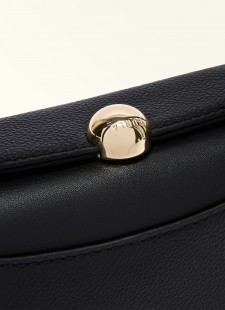 Mengual Concept Store